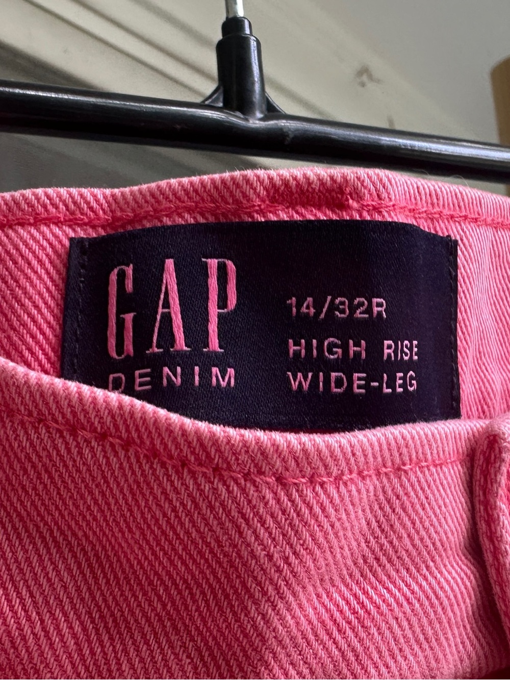 GAP High-Rise Wide-Leg Jeans in Pink